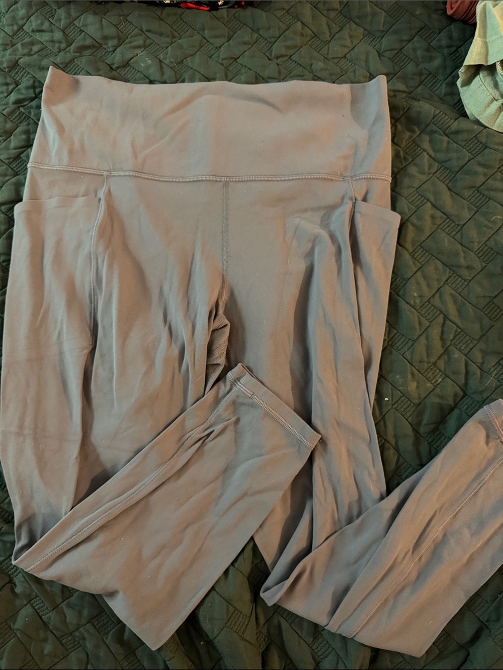 Athleta Salutation Stash Pocket 7/8 Tight in Gray/Blue